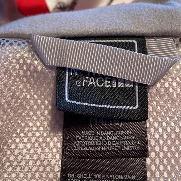 North face lightweight jacket - Picture 3 of 3